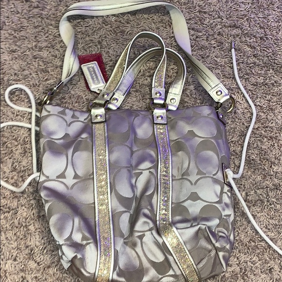 100% Authentic Patched Coach purse - Picture 4 of 4